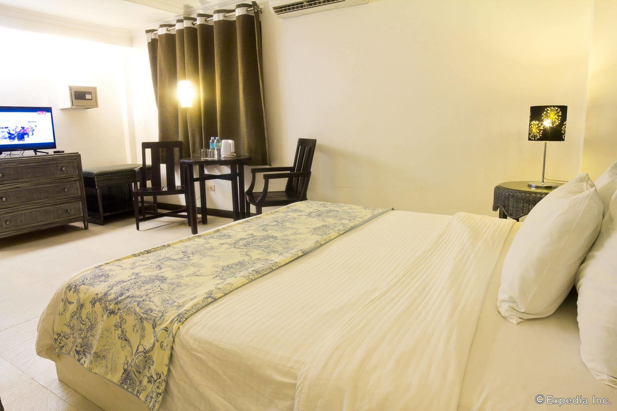 Erus Suites Hotel Boracay Manoc-Manoc Ngoại thất bức ảnh