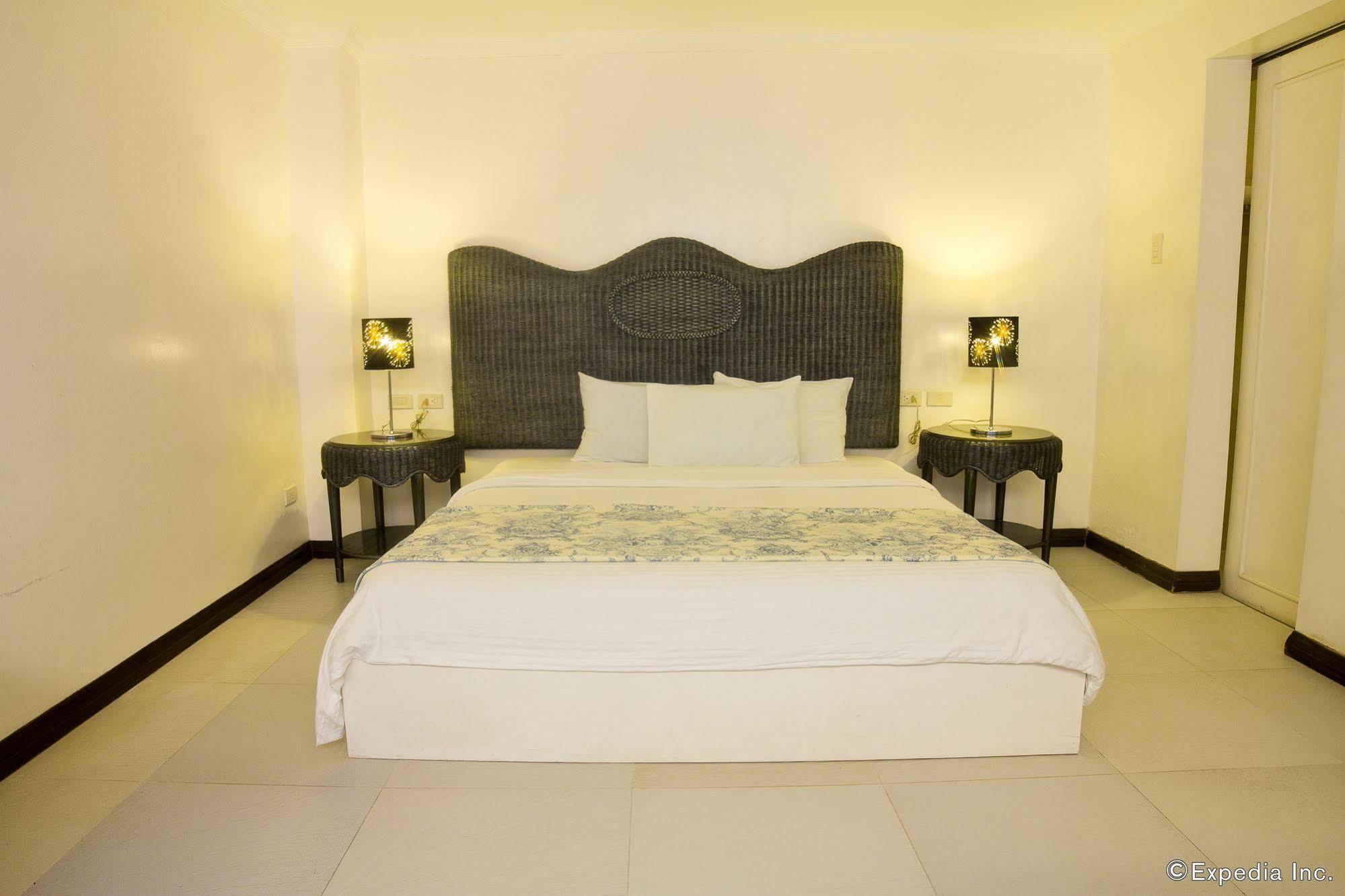 Erus Suites Hotel Boracay Manoc-Manoc Ngoại thất bức ảnh